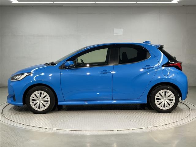 ヤリス Ｚ　サイドＳＲＳ　ＡＡＣ　バックモニタ　スマキー　横滑防止装置　キーフリー　１オーナー　ＬＥＤランプ　パワーウインドウ　助手席エアバック　クルコン　エアバッグ　パワーステアリング　盗難防止システム　ナビ（2枚目）