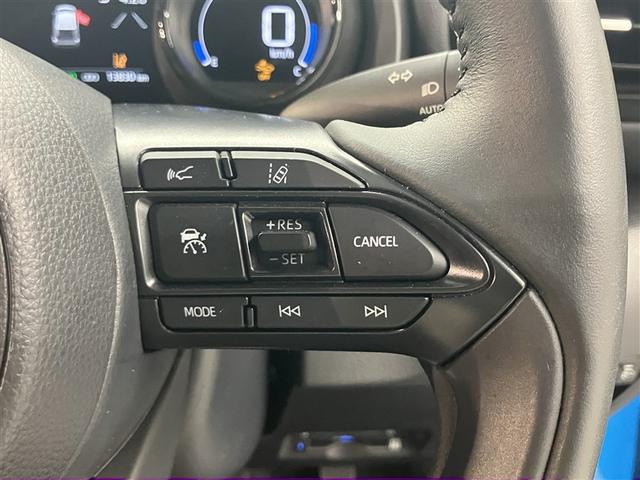 ヤリス Ｚ　サイドＳＲＳ　ＡＡＣ　バックモニタ　スマキー　横滑防止装置　キーフリー　１オーナー　ＬＥＤランプ　パワーウインドウ　助手席エアバック　クルコン　エアバッグ　パワーステアリング　盗難防止システム　ナビ（12枚目）