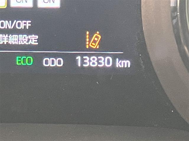 ヤリス Ｚ　サイドＳＲＳ　ＡＡＣ　バックモニタ　スマキー　横滑防止装置　キーフリー　１オーナー　ＬＥＤランプ　パワーウインドウ　助手席エアバック　クルコン　エアバッグ　パワーステアリング　盗難防止システム　ナビ（14枚目）