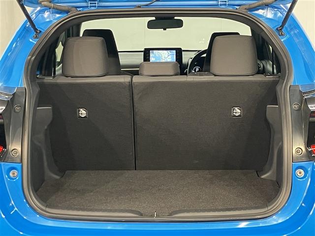 ヤリス Ｚ　サイドＳＲＳ　ＡＡＣ　バックモニタ　スマキー　横滑防止装置　キーフリー　１オーナー　ＬＥＤランプ　パワーウインドウ　助手席エアバック　クルコン　エアバッグ　パワーステアリング　盗難防止システム　ナビ（18枚目）