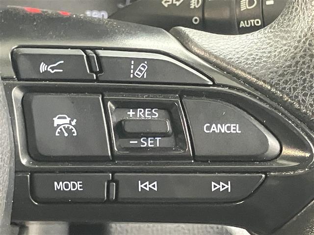 ヤリス ハイブリッドＸ　カーテンエアバッグ　イモビライザー　レンタカーアップ　スマートキー＆プッシュスタート　バックモニター　ワイヤレスキー　ＡＢＳ　ナビ　オートクルーズ　ミュージックプレイヤー接続可　Ｗエアバック　ＥＴＣ（11枚目）