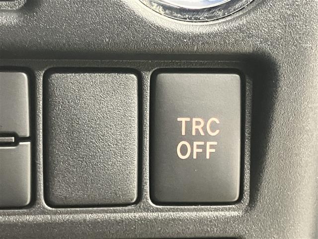 ノア ハイブリッドＳｉ　ダブルバイビーＩＩ　Ｂカメラ　横滑り防止装置　記録簿有　ＬＥＤ　地デジ　ドラレコ　ミュージックプレイヤー接続可　１オーナー　オートクルーズ　ＤＶＤ再生可　メモリナビ　エアバッグ　ＥＴＣ　ナビ＆ＴＶ　３列シート　ＡＢＳ（14枚目）