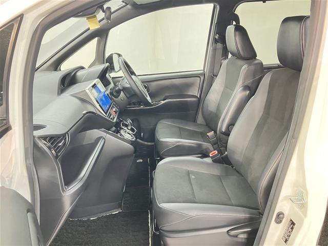 ノア ハイブリッドＳｉ　ダブルバイビーＩＩ　Ｂカメラ　横滑り防止装置　記録簿有　ＬＥＤ　地デジ　ドラレコ　ミュージックプレイヤー接続可　１オーナー　オートクルーズ　ＤＶＤ再生可　メモリナビ　エアバッグ　ＥＴＣ　ナビ＆ＴＶ　３列シート　ＡＢＳ（18枚目）