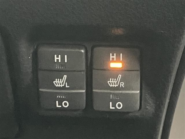 ノア ハイブリッドＳｉ　ダブルバイビーＩＩ　Ｂカメラ　横滑り防止装置　記録簿有　ＬＥＤ　地デジ　ドラレコ　ミュージックプレイヤー接続可　１オーナー　オートクルーズ　ＤＶＤ再生可　メモリナビ　エアバッグ　ＥＴＣ　ナビ＆ＴＶ　３列シート　ＡＢＳ（19枚目）