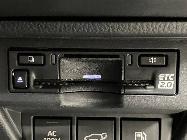 プリウス Z リアカメラ プリクラッシュ PWシート 1オーナ AC100V電源 LEDランプ オートクルーズ アルミホイール ドライブレコーダ AC 運転席エアバッグ 横滑り防止装置 ETC付 盗難防止システム(11枚目)