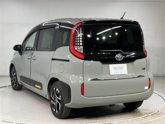 シエンタ ハイブリッドＺ　ＴＳＳ　ワンオーナ　エアバック　アルミ　キーレスエントリー　ナビＴＶ　イモビライザー　整備記録簿　バックモニター　ＬＥＤヘッドライト　ＥＴＣ車載器　横滑り防止　スマートキー　オートエアコン　ＷＳＲＳ（4枚目）