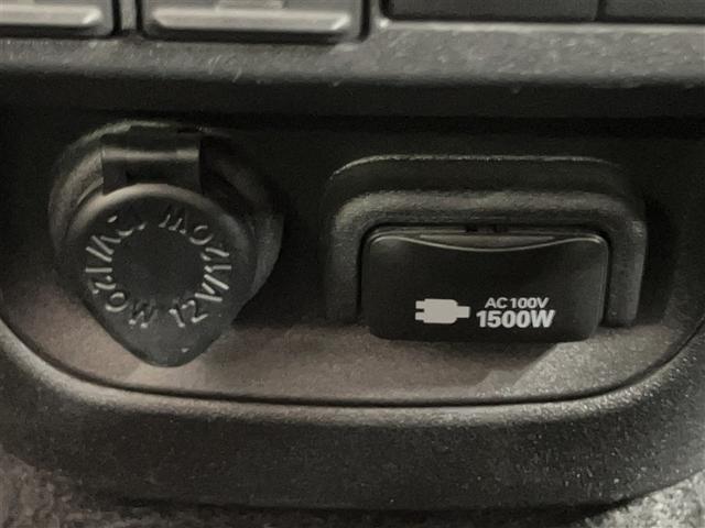 シエンタ ハイブリッドＺ　ＴＳＳ　ワンオーナ　エアバック　アルミ　キーレスエントリー　ナビＴＶ　イモビライザー　整備記録簿　バックモニター　ＬＥＤヘッドライト　ＥＴＣ車載器　横滑り防止　スマートキー　オートエアコン　ＷＳＲＳ（11枚目）