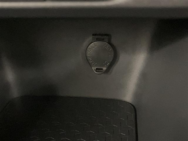 ヤリス X PCS スマートキーシステム 横滑り防止装置付き ワイヤレスキー バックガイドモニター 盗難防止 サイドエアバック エアコン Wエアバッグ パワーウインドウ ETC付き パワステ 運転席エアバッグ(16枚目)