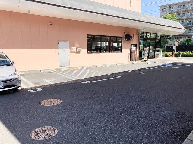 ヤリス X PCS スマートキーシステム 横滑り防止装置付き ワイヤレスキー バックガイドモニター 盗難防止 サイドエアバック エアコン Wエアバッグ パワーウインドウ ETC付き パワステ 運転席エアバッグ(45枚目)