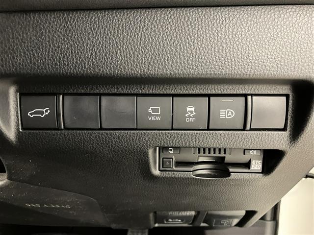 ハリアー Z エアロ 盗難防止 パノラマルーフ 運転席パワーシート 地デジ 横滑防止装置 リアビューカメラ ヘッドライトLED アルミホイール Wエアバッグ キーレス ドラレコ付き スマートキ- サイドエアバッグ(13枚目)