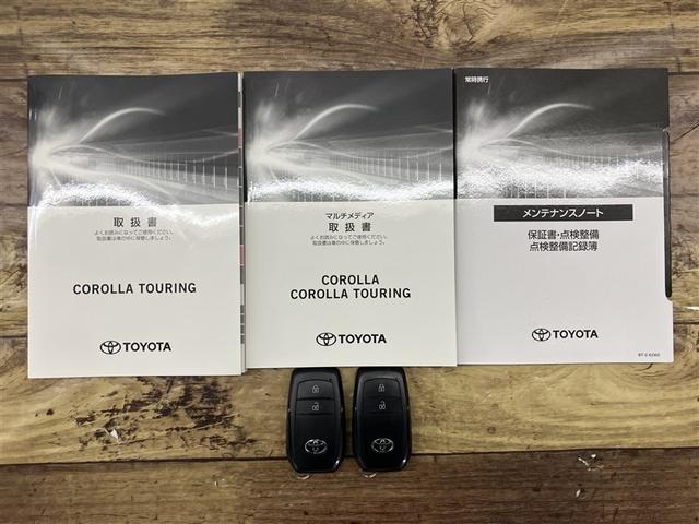 カローラツーリング ダブルバイビー 衝突被害軽減ブレーキ オートエアコン リアカメラ クルコン LEDヘッドライト スマートキー フルセグテレビ ESC イモビ アルミホイール ETC ワンオーナー キーレス ドライブレコーダー 記録簿(20枚目)