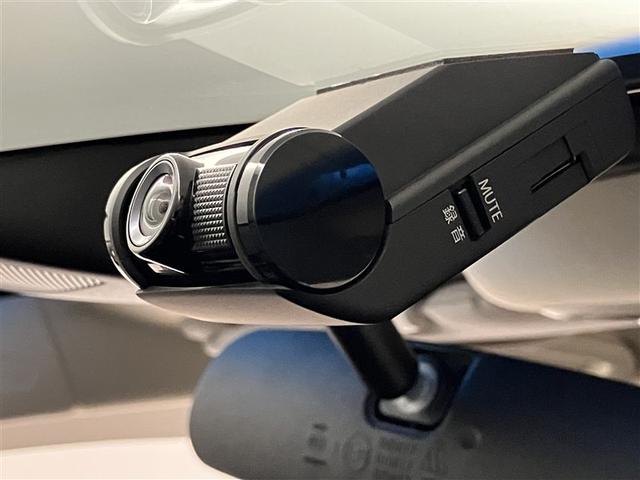 オデッセイ アブソルート・ＥＸホンダセンシング　フルセグテレビ　ワンオーナ　アルミ　横滑り防止装置　Ｐシート　軽減ブレーキ　ナビ＆ＴＶ　スマキー　サイドエアバック　ＥＴＣ車載器　エアバック　ＡＢＳ　ドライブレコーダー　盗難防止　オートエアコン（12枚目）