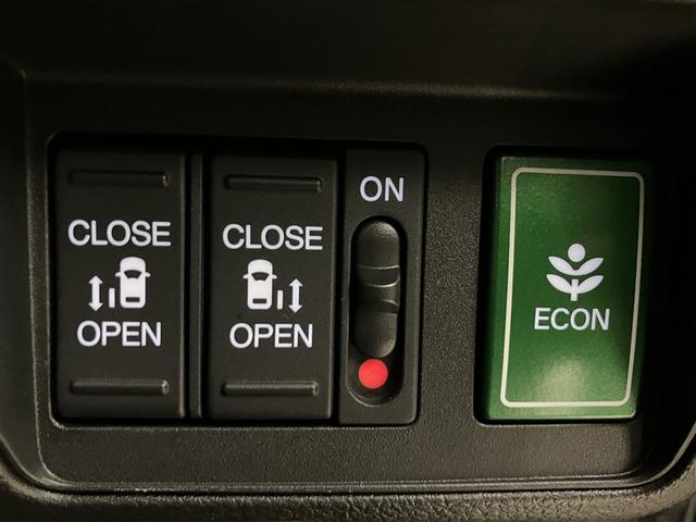 オデッセイ アブソルート・ＥＸホンダセンシング　フルセグテレビ　ワンオーナ　アルミ　横滑り防止装置　Ｐシート　軽減ブレーキ　ナビ＆ＴＶ　スマキー　サイドエアバック　ＥＴＣ車載器　エアバック　ＡＢＳ　ドライブレコーダー　盗難防止　オートエアコン（15枚目）