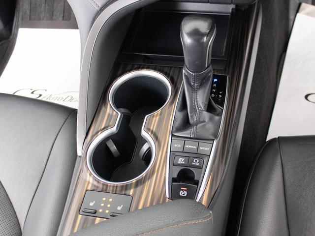 カムリ Ｇレザーパッケージ　（オートサロンカラードラバイドグレーＢＭＷ）（禁煙車）（パノラマムーンルーフ）（フルエアロカスタム）（メーカーオプションＳＤナビ）（セーフティセンスレーダークルーズ）（プリクラッシュＢＳＭ）（黒本革）（35枚目）