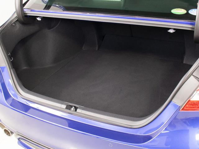 カムリ ＷＳレザーパッケージ　（禁煙車）（黒本革）（ＴＲＤフルエアロ）（ＴＲＤマフラー）（セーフティセンス）（プリクラッシュ）（レーダークルーズ）（シートヒーター）（ＢＳＭ）（ヘッドアップディスプレイ）（ＬＥＤライト）（ＳＤナビ）（24枚目）