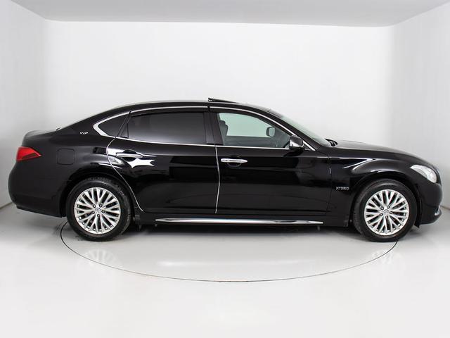 シーマ ハイブリッド　ＶＩＰ　Ｇ　（禁煙車）（サンルーフ）（リアエンターシステム）（ＢＯＳＥサウンド）（黒本革シート）（エアシート）（シートヒーター）（ＨＤＤワイドマルチナビ）（アラウンドビューモニター）（エマージェンシーブレーキ）（15枚目）