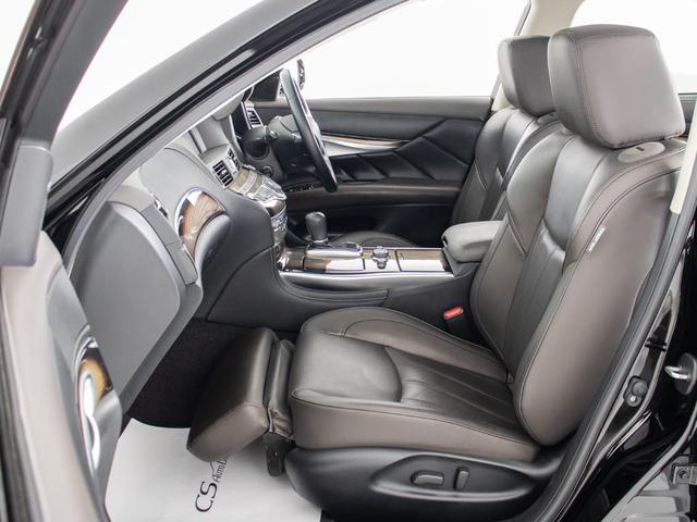 シーマ ハイブリッド　ＶＩＰ　Ｇ　（禁煙車）（サンルーフ）（リアエンターシステム）（ＢＯＳＥサウンド）（黒本革シート）（エアシート）（シートヒーター）（ＨＤＤワイドマルチナビ）（アラウンドビューモニター）（エマージェンシーブレーキ）（22枚目）