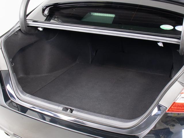カムリ WS (禁煙車)(セーフティセンス)(レーダークルーズ)(プリクラッシュ)(LDA)(障害物センサー)(ブラックハーフレザー)(パワーシート)(LEDヘッドライト)(オートハイビーム)(20枚目)
