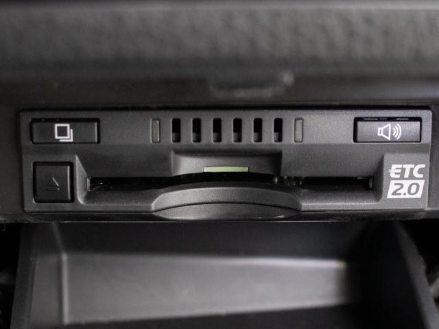 カムリ WS (禁煙車)(セーフティセンス)(レーダークルーズ)(プリクラッシュ)(LDA)(障害物センサー)(ブラックハーフレザー)(パワーシート)(LEDヘッドライト)(オートハイビーム)(30枚目)