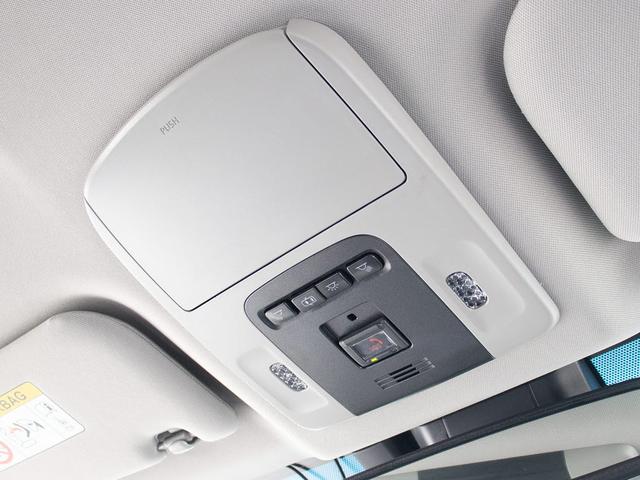 カムリ WSブラックエディション (禁煙)(特別仕様)(JBLサウンドシステム)(メーカーオプションSDナビ)(黒本革)(シートヒーター)(パワーシート)(トヨタセーフティセンス)(BSM)(クリアランスソナー)(LEDヘッドライト)(32枚目)