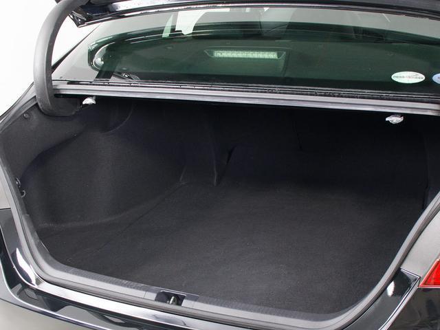 カムリ Ｇレザーパッケージ　（パノラマムーンルーフ）（新品スピンドル）（トヨタセーフティセンス）（プリクラッシュ）（レーダークルーズ）（ＬＤＡ）（メーカーオプションＳＤナビ）（ＬＥＤヘッドライト）（黒本革）（シートヒーター）（20枚目）