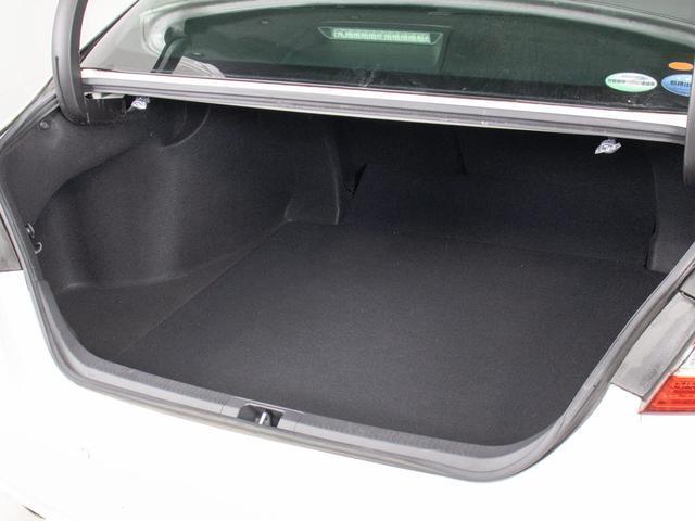 カムリ ＷＳレザーパッケージ　（新品タイヤ装着）（セーフティセンス）（レーダークルーズ）（プリクラッシュ）（ＬＤＡ）（ＢＳＭ）（黒本革シート）（クリアランスソナー）（トランクスポイラー）（メーカーオプションＳＤナビ）（24枚目）