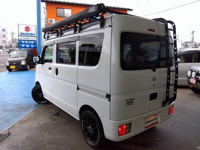 ＮＶ１００クリッパーバン ＤＸ　ＧＬパッケージ　４ＷＤ☆ワンオーナー☆キャンピング仕様☆ＨＡＲＤ　ＣＡＲＧＯルームテント☆サイドオーニング☆ルーフラック☆リアラダー☆ＮＡＮＫＡＮＧ　ＭＴタイヤ☆ＶＥＮＥＳアルミ☆キーレス☆パーキングセンサー☆（18枚目）