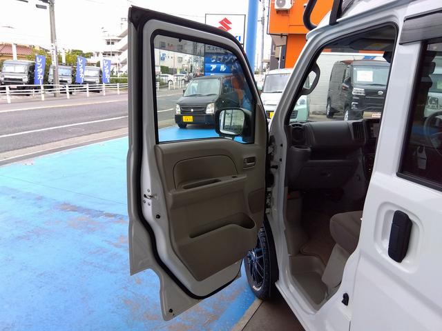 ＮＶ１００クリッパーバン ＤＸ　ＧＬパッケージ　４ＷＤ☆ワンオーナー☆キャンピング仕様☆ＨＡＲＤ　ＣＡＲＧＯルームテント☆サイドオーニング☆ルーフラック☆リアラダー☆ＮＡＮＫＡＮＧ　ＭＴタイヤ☆ＶＥＮＥＳアルミ☆キーレス☆パーキングセンサー☆（49枚目）