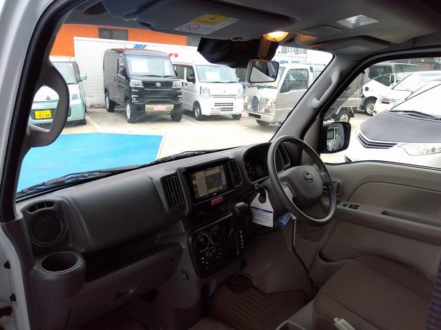 ＮＶ１００クリッパーバン ＤＸ　ＧＬパッケージ　４ＷＤ☆ワンオーナー☆キャンピング仕様☆ＨＡＲＤ　ＣＡＲＧＯルームテント☆サイドオーニング☆ルーフラック☆リアラダー☆ＮＡＮＫＡＮＧ　ＭＴタイヤ☆ＶＥＮＥＳアルミ☆キーレス☆パーキングセンサー☆（51枚目）