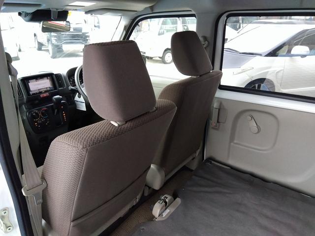 ＮＶ１００クリッパーバン ＤＸ　ＧＬパッケージ　４ＷＤ☆ワンオーナー☆キャンピング仕様☆ＨＡＲＤ　ＣＡＲＧＯルームテント☆サイドオーニング☆ルーフラック☆リアラダー☆ＮＡＮＫＡＮＧ　ＭＴタイヤ☆ＶＥＮＥＳアルミ☆キーレス☆パーキングセンサー☆（61枚目）
