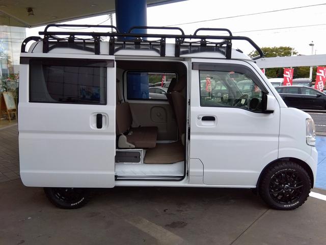ＮＶ１００クリッパーバン ＤＸ　ＧＬパッケージ　４ＷＤ☆ワンオーナー☆キャンピング仕様☆ＨＡＲＤ　ＣＡＲＧＯルームテント☆サイドオーニング☆ルーフラック☆リアラダー☆ＮＡＮＫＡＮＧ　ＭＴタイヤ☆ＶＥＮＥＳアルミ☆キーレス☆パーキングセンサー☆（69枚目）
