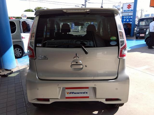 ｅＫカスタム Ｔセーフティパッケージ　禁煙車☆ターボ☆純正ナビ☆アラウンドビューモニター☆フルセグＴＶ☆スマートキー☆プッシュスタート☆シートヒーター☆アイドリングストップ☆純正ＡＷ☆ウインカーミラー☆ＥＴＣ（13枚目）