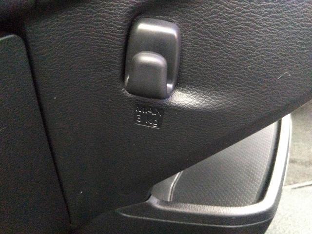 ｅＫクロス ＥＶ Ｐ　禁煙車☆純正９インチナビ☆フルセグ☆Ｂｌｕｅｔｏｏｔｈ☆全方位モニター☆マイパイロット☆パーキングアシスト☆前後ドラレコ☆衝突軽減ブレーキ☆ステヒーター☆シートヒーター☆デジタルインナーミラー（68枚目）