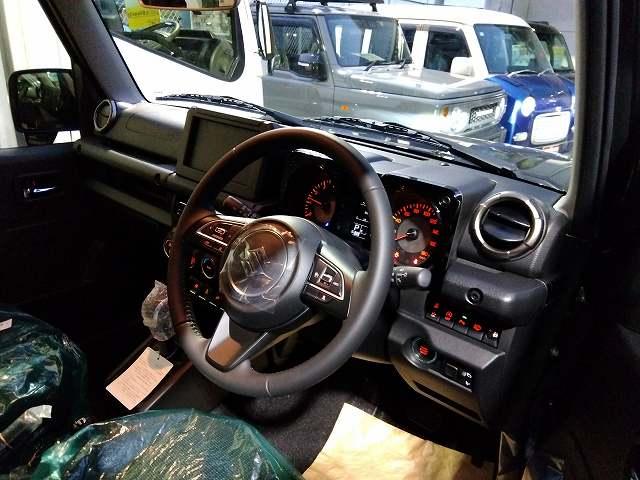 ジムニーノマド FC 10月登録車☆5ドア☆スズキセーフティサポート☆シートヒーター☆スマートキー☆クルーズコントロールLEDヘッドライト☆マルチインフォメーションディスプレイ☆デュアルカメラブレーキサポート☆(4枚目)