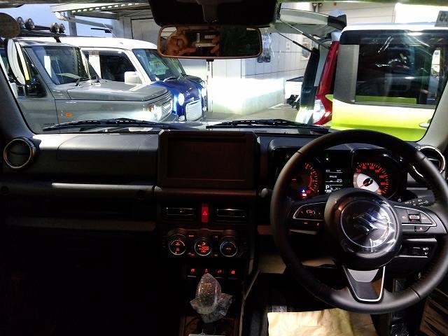 ジムニーノマド FC 10月登録車☆5ドア☆スズキセーフティサポート☆シートヒーター☆スマートキー☆クルーズコントロールLEDヘッドライト☆マルチインフォメーションディスプレイ☆デュアルカメラブレーキサポート☆(5枚目)