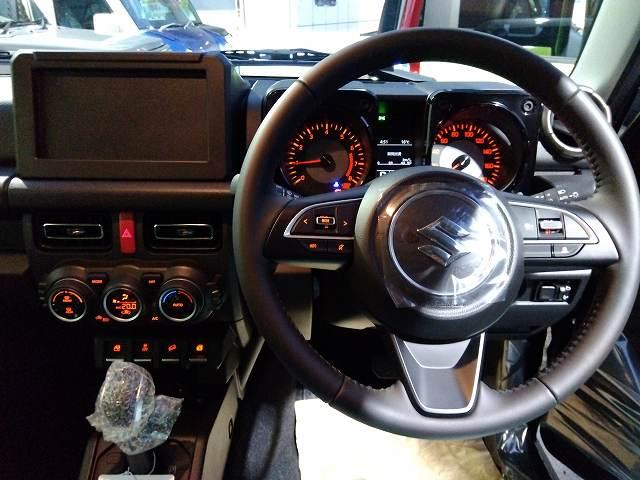 ジムニーノマド FC 10月登録車☆5ドア☆スズキセーフティサポート☆シートヒーター☆スマートキー☆クルーズコントロールLEDヘッドライト☆マルチインフォメーションディスプレイ☆デュアルカメラブレーキサポート☆(6枚目)