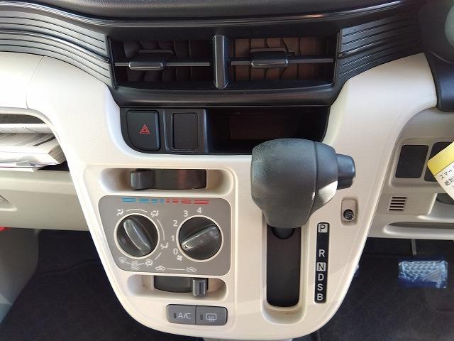 ムーヴ Ｌ　ＳＡＩＩＩ　禁煙車　キーレス　スマートアシストＩＩＩ　ＣＤオーディオ　ＡＵＸ　ＰＷＲモード　誤発進抑制機能　衝突回避支援　車線逸脱警報　オートハイビーム　ドアバイザー　フロアマット（5枚目）