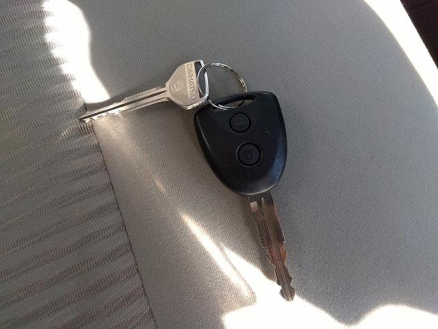 ムーヴ Ｌ　ＳＡＩＩＩ　禁煙車　キーレス　スマートアシストＩＩＩ　ＣＤオーディオ　ＡＵＸ　ＰＷＲモード　誤発進抑制機能　衝突回避支援　車線逸脱警報　オートハイビーム　ドアバイザー　フロアマット（50枚目）