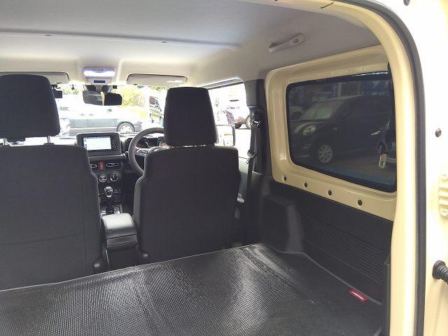 ジムニー ＸＣ　禁煙車　ジオランダーＡＴタイヤ　ＴＥＩＮ車高調　ＧＲｅｄｄｙエアクリ　フジツボマフラー　ストラーダナビ　Ｂカメラ　ＰＩＶＯＴサブコン　スロコン　フルセグＴＶ　ＶＡＬＥＮＴＩテール　シートヒーター（29枚目）