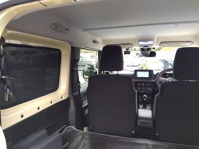 ジムニー ＸＣ　禁煙車　ジオランダーＡＴタイヤ　ＴＥＩＮ車高調　ＧＲｅｄｄｙエアクリ　フジツボマフラー　ストラーダナビ　Ｂカメラ　ＰＩＶＯＴサブコン　スロコン　フルセグＴＶ　ＶＡＬＥＮＴＩテール　シートヒーター（30枚目）