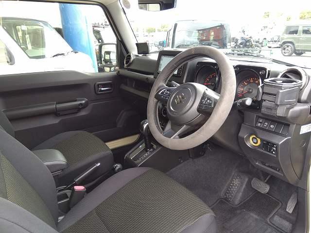 ジムニー ＸＣ　禁煙車　ジオランダーＡＴタイヤ　ＴＥＩＮ車高調　ＧＲｅｄｄｙエアクリ　フジツボマフラー　ストラーダナビ　Ｂカメラ　ＰＩＶＯＴサブコン　スロコン　フルセグＴＶ　ＶＡＬＥＮＴＩテール　シートヒーター（34枚目）