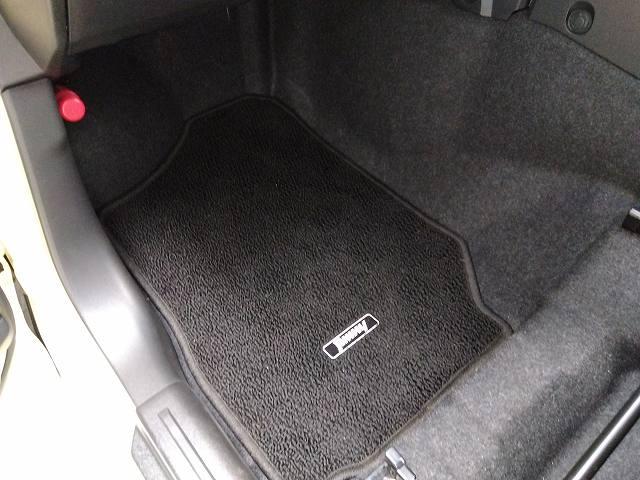 ジムニー ＸＣ　禁煙車　ジオランダーＡＴタイヤ　ＴＥＩＮ車高調　ＧＲｅｄｄｙエアクリ　フジツボマフラー　ストラーダナビ　Ｂカメラ　ＰＩＶＯＴサブコン　スロコン　フルセグＴＶ　ＶＡＬＥＮＴＩテール　シートヒーター（47枚目）