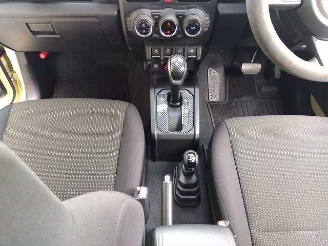 ジムニー ＸＣ　禁煙車　ジオランダーＡＴタイヤ　ＴＥＩＮ車高調　ＧＲｅｄｄｙエアクリ　フジツボマフラー　ストラーダナビ　Ｂカメラ　ＰＩＶＯＴサブコン　スロコン　フルセグＴＶ　ＶＡＬＥＮＴＩテール　シートヒーター（54枚目）