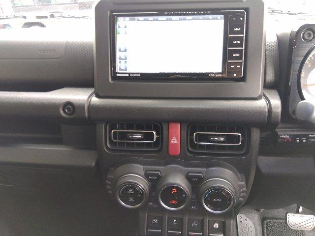 ジムニー ＸＣ　禁煙車　ジオランダーＡＴタイヤ　ＴＥＩＮ車高調　ＧＲｅｄｄｙエアクリ　フジツボマフラー　ストラーダナビ　Ｂカメラ　ＰＩＶＯＴサブコン　スロコン　フルセグＴＶ　ＶＡＬＥＮＴＩテール　シートヒーター（59枚目）