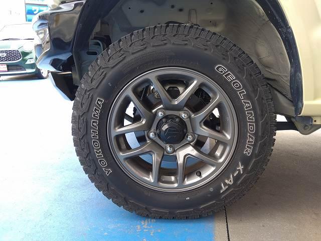 ジムニー ＸＣ　禁煙車　ジオランダーＡＴタイヤ　ＴＥＩＮ車高調　ＧＲｅｄｄｙエアクリ　フジツボマフラー　ストラーダナビ　Ｂカメラ　ＰＩＶＯＴサブコン　スロコン　フルセグＴＶ　ＶＡＬＥＮＴＩテール　シートヒーター（76枚目）
