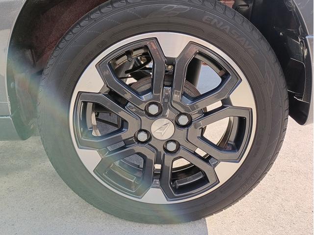 禁煙車　ケンウッドナビ　Ｂカメラ　フルセグＴＶ　Ｂｌｕｅｔｏｏｔｈ　ＤＶＤ再生　ＬＥＤヘッドライト　ＬＥＤフォグ　スマートキー　プッシュスタート　純正１５ＡＷ　ユピテル前後ドライブレコーダー　ＥＴＣ