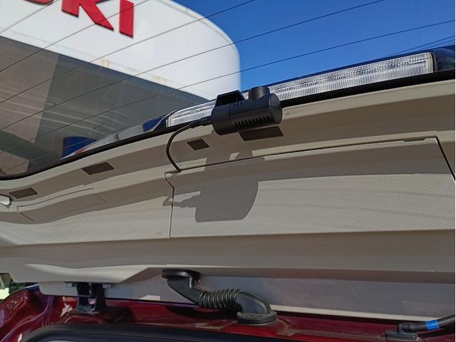 禁煙車　ケンウッドナビ　Ｂカメラ　フルセグＴＶ　Ｂｌｕｅｔｏｏｔｈ　ＤＶＤ再生　ＬＥＤヘッドライト　ＬＥＤフォグ　スマートキー　プッシュスタート　純正１５ＡＷ　ユピテル前後ドライブレコーダー　ＥＴＣ