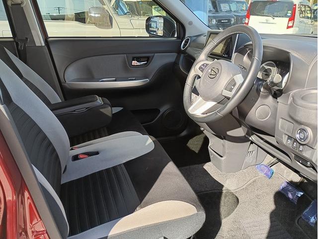 禁煙車　ケンウッドナビ　Ｂカメラ　フルセグＴＶ　Ｂｌｕｅｔｏｏｔｈ　ＤＶＤ再生　ＬＥＤヘッドライト　ＬＥＤフォグ　スマートキー　プッシュスタート　純正１５ＡＷ　ユピテル前後ドライブレコーダー　ＥＴＣ