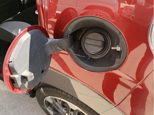 禁煙車　ケンウッドナビ　Ｂカメラ　フルセグＴＶ　Ｂｌｕｅｔｏｏｔｈ　ＤＶＤ再生　ＬＥＤヘッドライト　ＬＥＤフォグ　スマートキー　プッシュスタート　純正１５ＡＷ　ユピテル前後ドライブレコーダー　ＥＴＣ