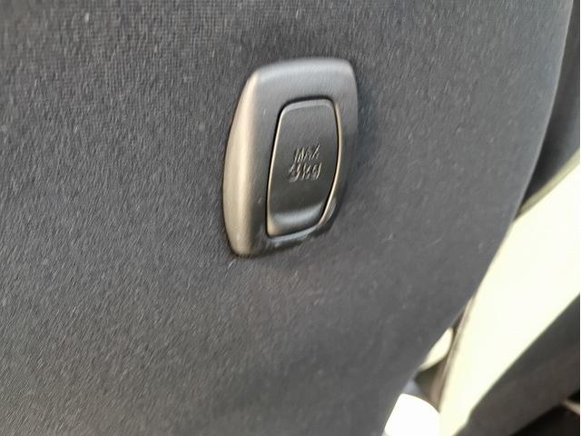 禁煙車　ケンウッドナビ　Ｂカメラ　フルセグＴＶ　Ｂｌｕｅｔｏｏｔｈ　ＤＶＤ再生　ＬＥＤヘッドライト　ＬＥＤフォグ　スマートキー　プッシュスタート　純正１５ＡＷ　ユピテル前後ドライブレコーダー　ＥＴＣ